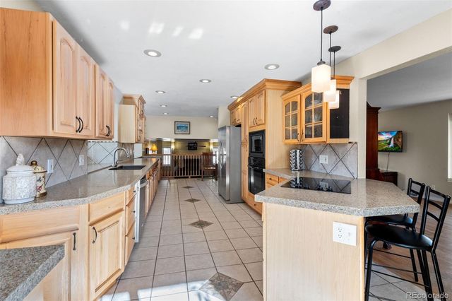 10665 W 78th Avenue, Arvada, CO 80005