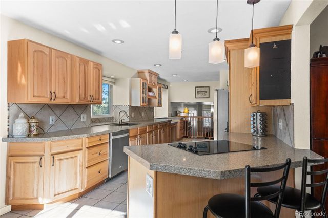 10665 W 78th Avenue, Arvada, CO 80005