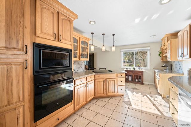 10665 W 78th Avenue, Arvada, CO 80005