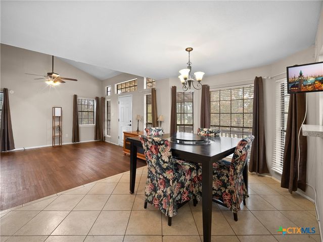 140 Englemann, Seguin, TX 78155