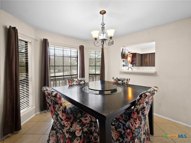 140 Englemann, Seguin, TX 78155