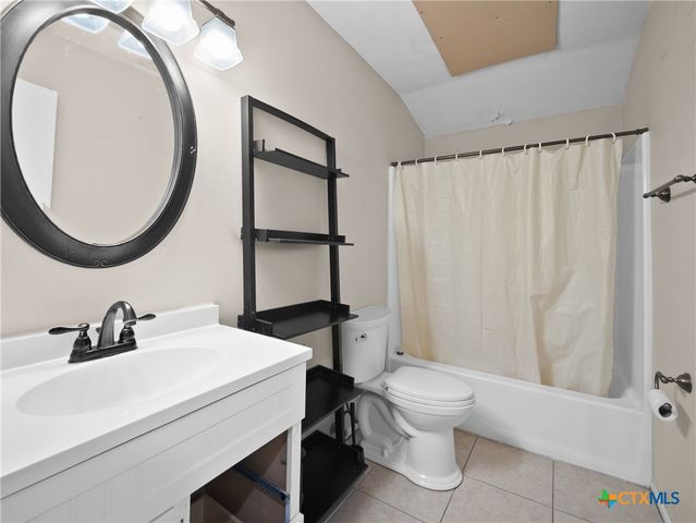 140 Englemann, Seguin, TX 78155