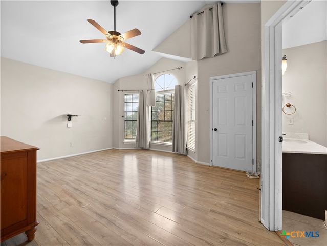 140 Englemann, Seguin, TX 78155