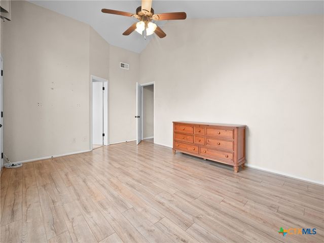 140 Englemann, Seguin, TX 78155