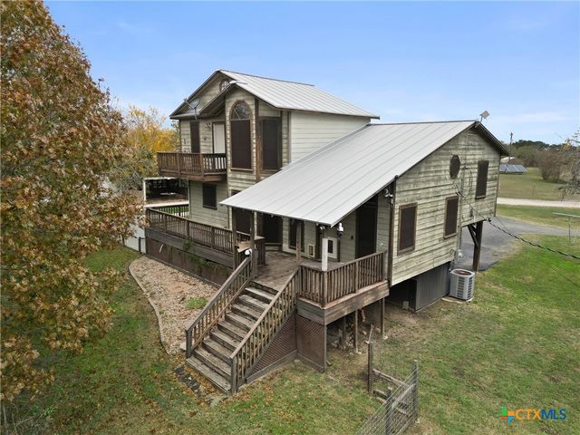 140 Englemann, Seguin, TX 78155