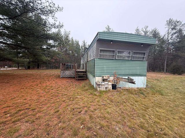 1615 Campfire Road, Nekoosa, WI 54457