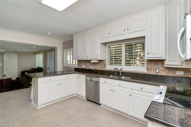 306 Thornton Place, Mobile, AL 36609