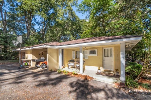 306 Thornton Place, Mobile, AL 36609