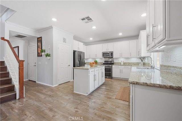 35585 Hawkeye Street, Murrieta, CA 92563