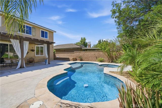 35585 Hawkeye Street, Murrieta, CA 92563