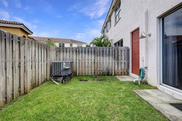 2311 NE 42nd Cir, Homestead, FL 33033