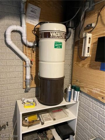 772 Wildberry Circle, Avon Lake, OH 44012