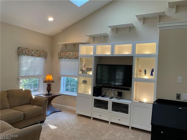 772 Wildberry Circle, Avon Lake, OH 44012