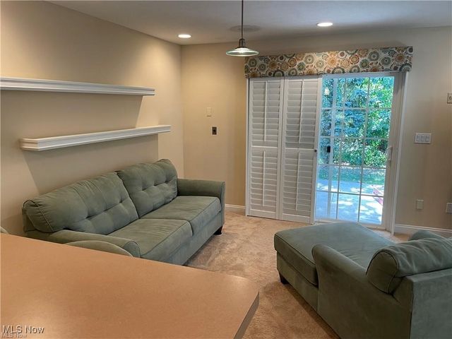 772 Wildberry Circle, Avon Lake, OH 44012