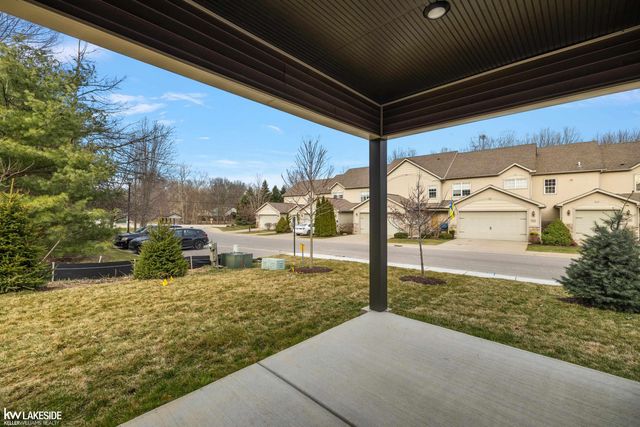 11374 Langfeld Spur, Brighton, MI 48116