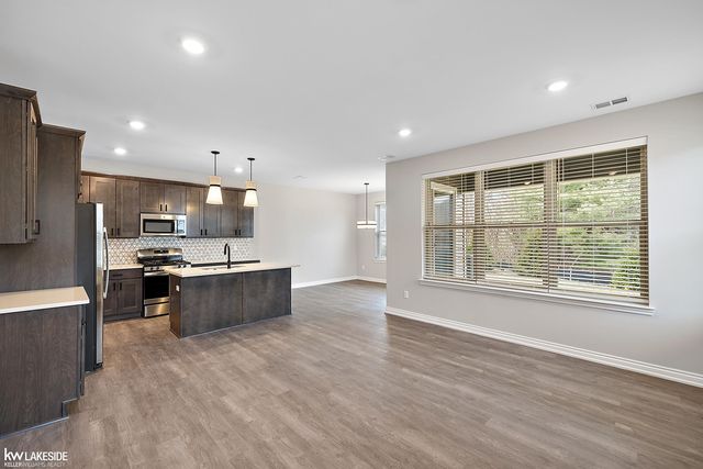 11374 Langfeld Spur, Brighton, MI 48116