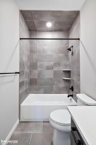 11374 Langfeld Spur, Brighton, MI 48116