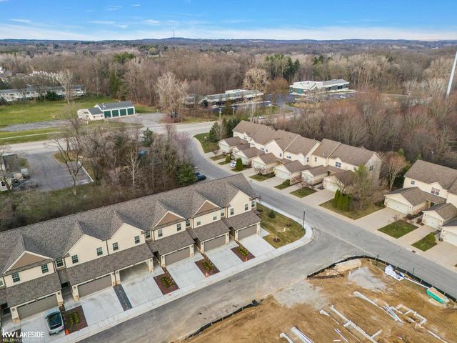 11374 Langfeld Spur, Brighton, MI 48116