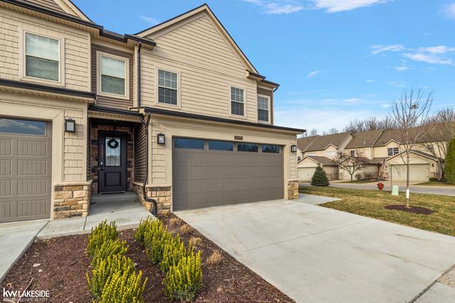 11374 Langfeld Spur, Brighton, MI 48116