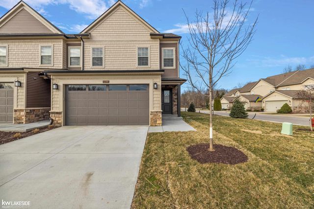 11374 Langfeld Spur, Brighton, MI 48116