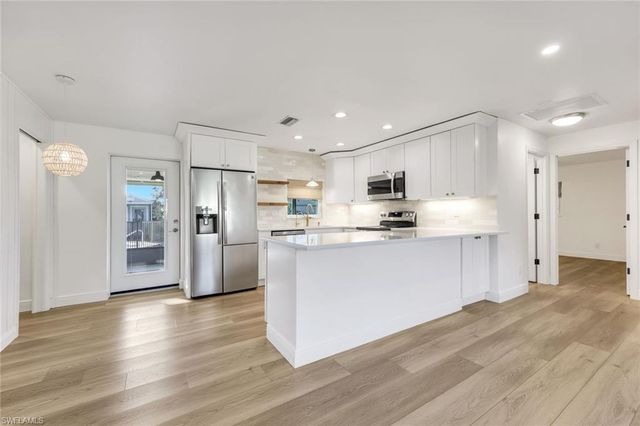 4900 Shady River LN, Fort Myers, FL 33905