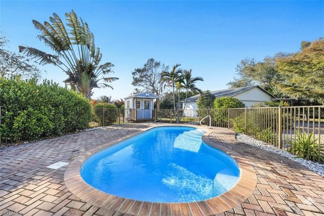 4900 Shady River LN, Fort Myers, FL 33905