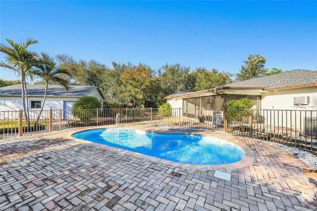 4900 Shady River LN, Fort Myers, FL 33905