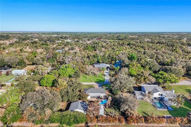 4900 Shady River LN, Fort Myers, FL 33905