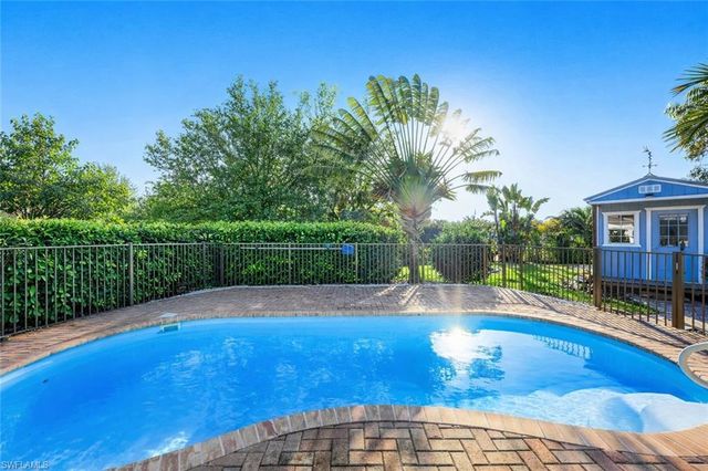 4900 Shady River LN, Fort Myers, FL 33905