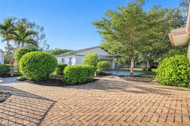 4900 Shady River LN, Fort Myers, FL 33905