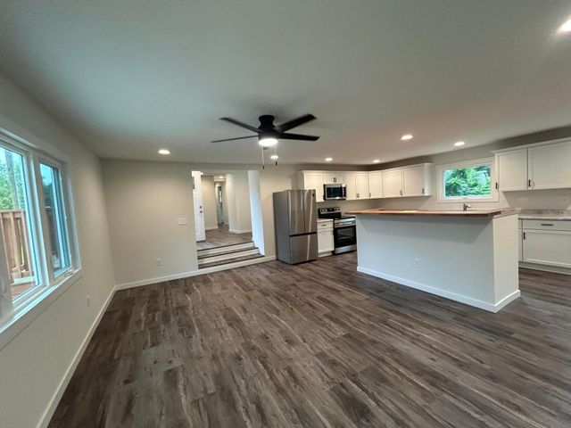 803 Enterprise Street, Buchanan, MI 49107