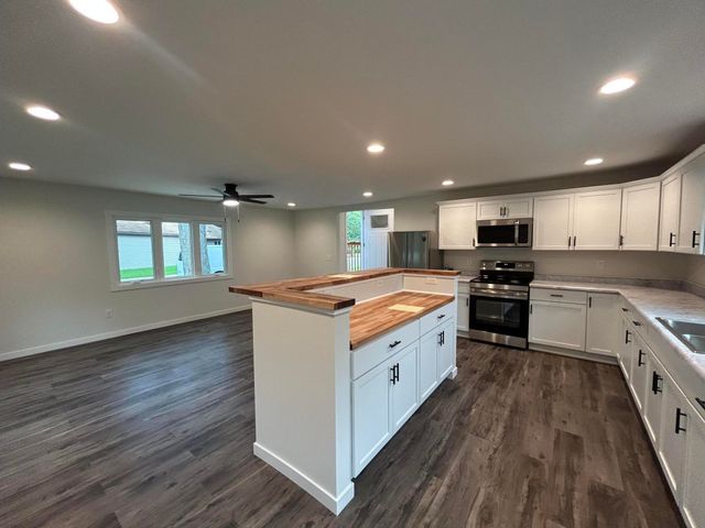 803 Enterprise Street, Buchanan, MI 49107