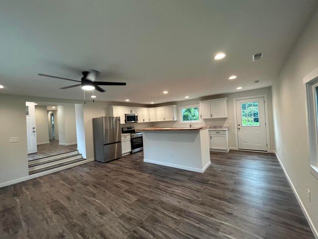 803 Enterprise Street, Buchanan, MI 49107
