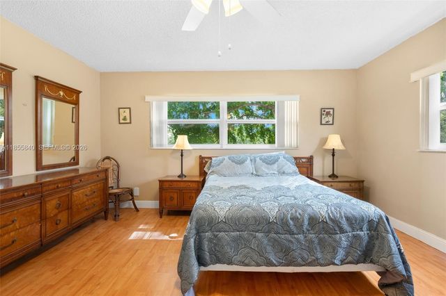 1040 Country Club Drive 309, Margate, FL 33063