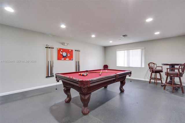 1040 Country Club Drive 309, Margate, FL 33063
