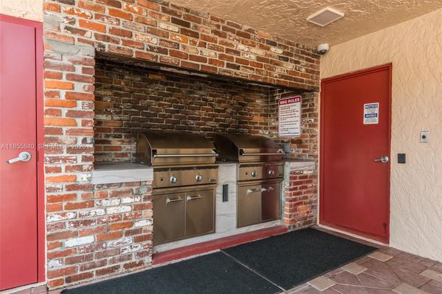 1040 Country Club Drive 309, Margate, FL 33063