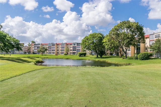 1040 Country Club Drive 309, Margate, FL 33063