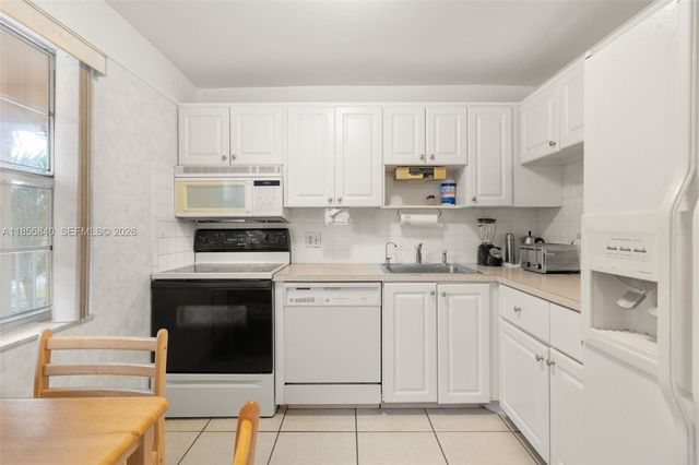 1040 Country Club Drive 309, Margate, FL 33063