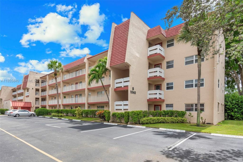1040 Country Club Drive 309, Margate, FL 33063