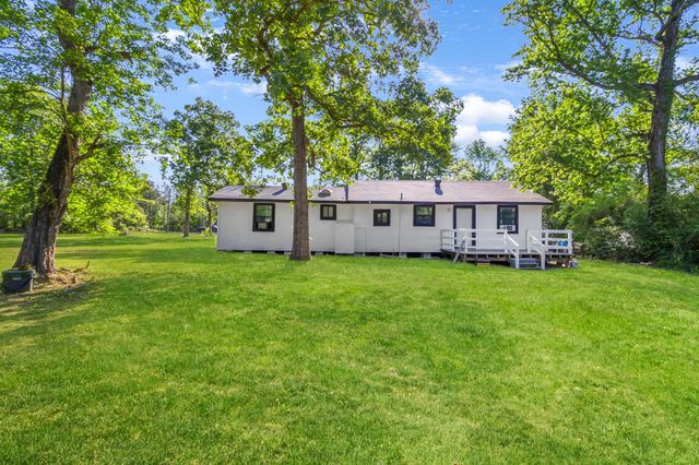 60 W Sierra Road, Coldspring, TX 77331