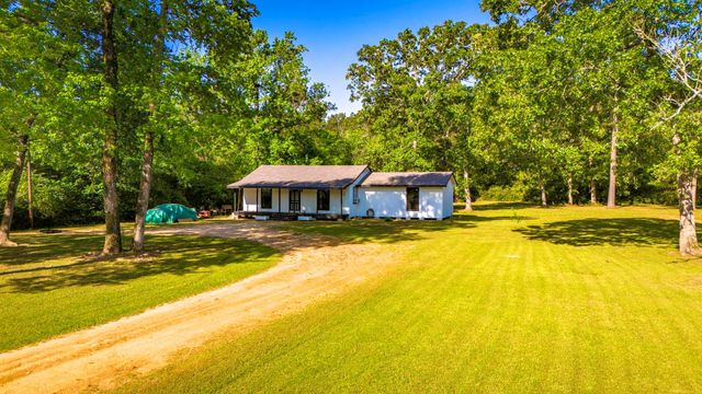 60 W Sierra Road, Coldspring, TX 77331