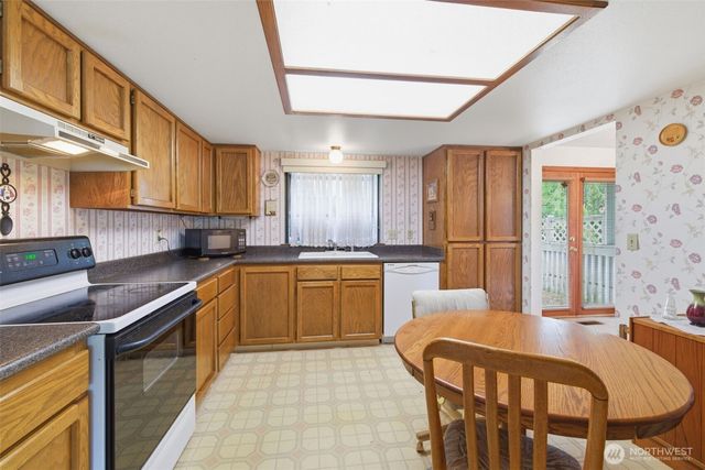5003 64th Avenue W, University Place, WA 98467