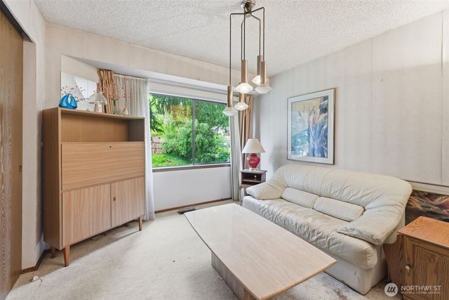 5003 64th Avenue W, University Place, WA 98467