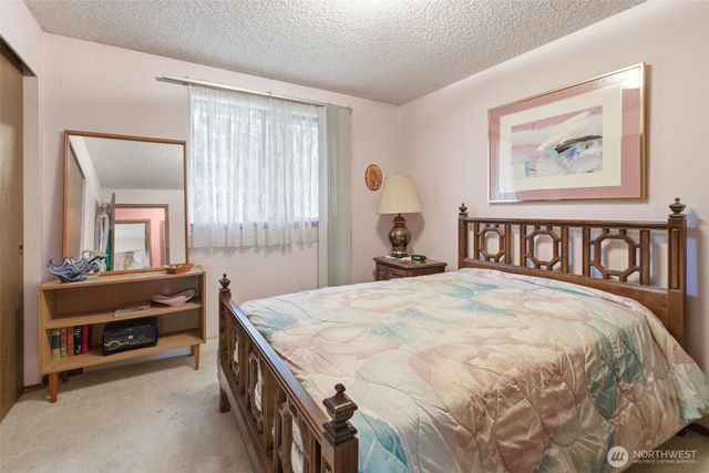 5003 64th Avenue W, University Place, WA 98467