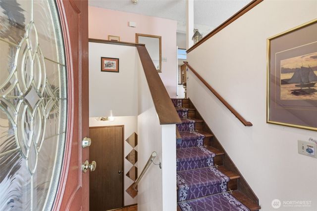 5003 64th Avenue W, University Place, WA 98467