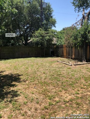9804 ARDASH LN, San Antonio, TX 78250