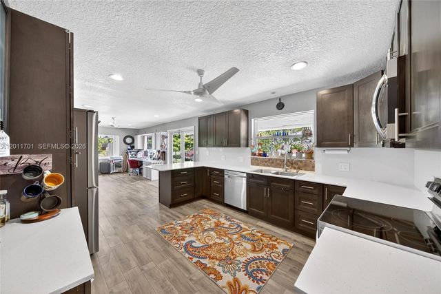 21175 SW 232nd St, Miami, FL 33170
