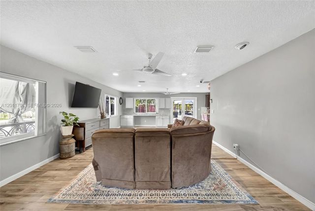 21175 SW 232nd St, Miami, FL 33170