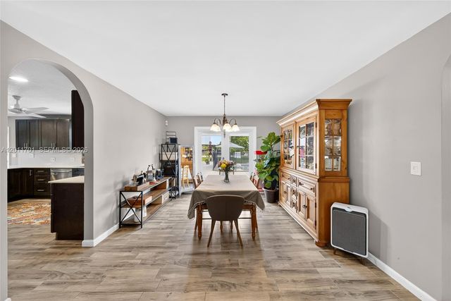 21175 SW 232nd St, Miami, FL 33170