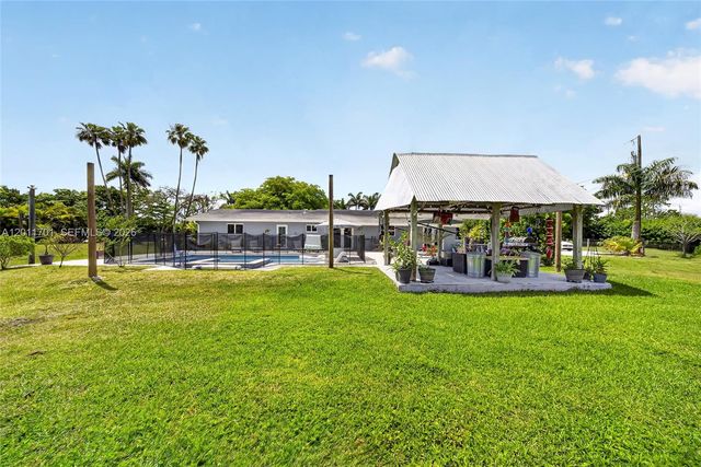 21175 SW 232nd St, Miami, FL 33170